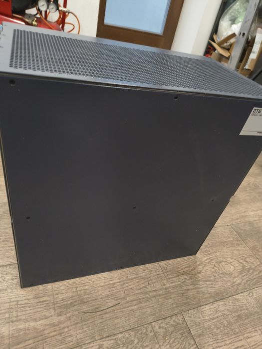 ZTE ZXA10 C300 OLT complet funcțional – cu plăci SCXN, QUFQ, PRWH