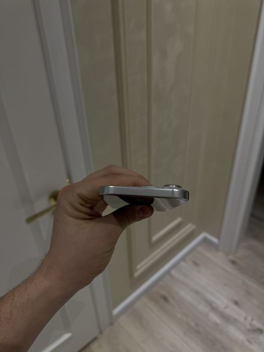 Iphone 16 pro max 256gb yomkost 93%