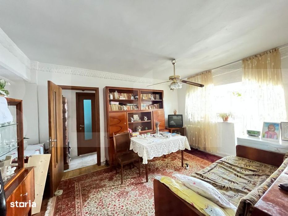 Apartament 3 camere semidecomandat, 58 mp, etaj 4 – zona Garii