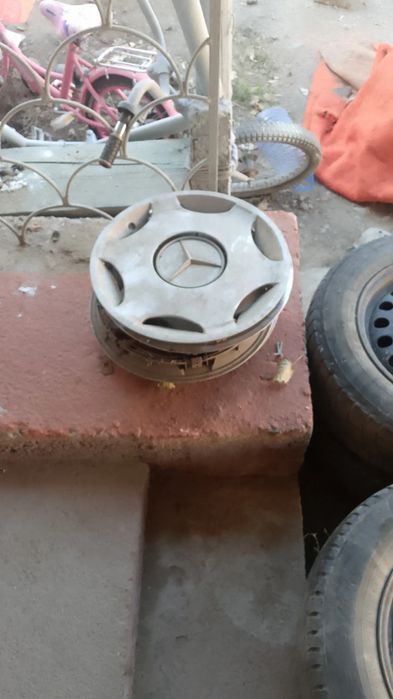 Продам на мерс 5 колес