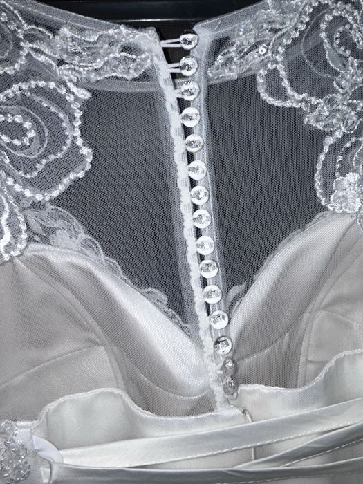 Продам свадебное платье срочно