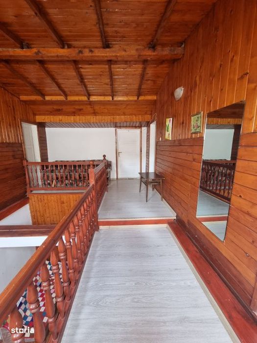 Vila spatioasa de vanzare in Busteni-Oportunitate de investitie