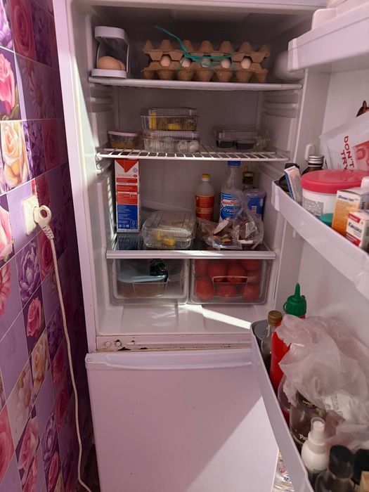Холодильник indesit