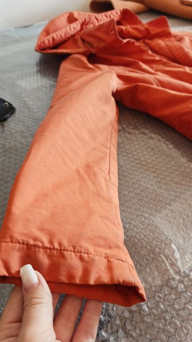 продам ветровку, размера М