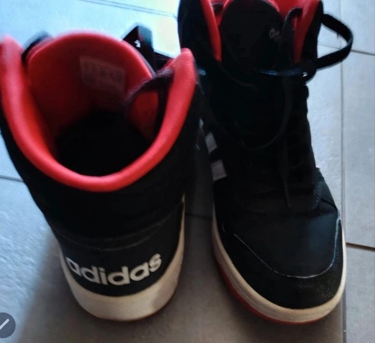 Adidasi Adidas shoes