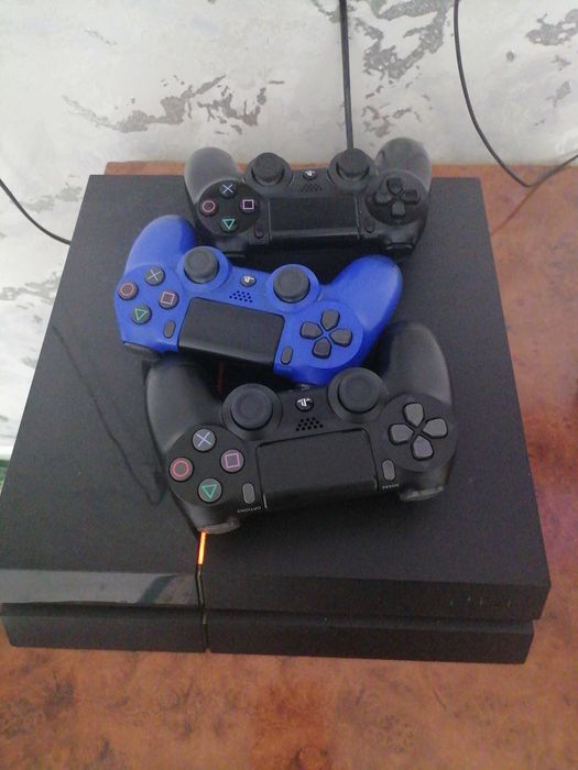 Playstation4 сатылад.