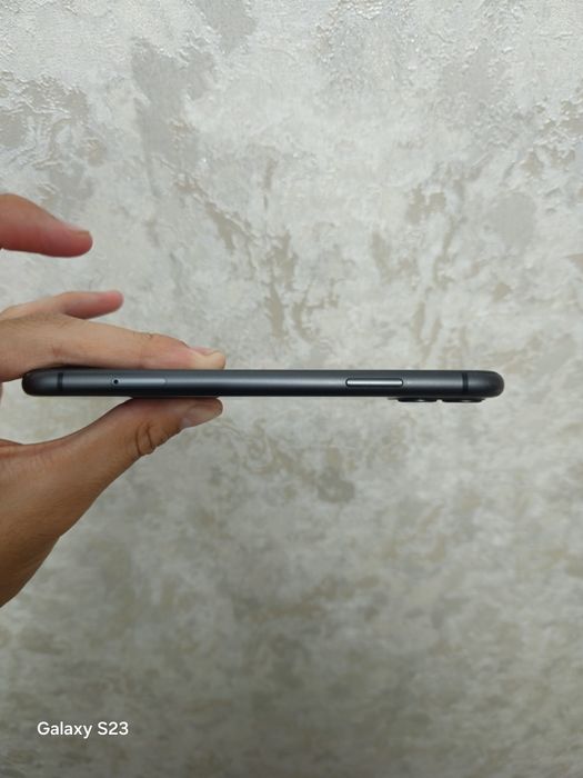 iPhone 11 64гб акб 74%