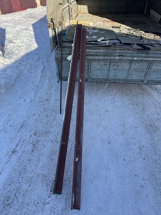 уголки метал 240см 2штуки