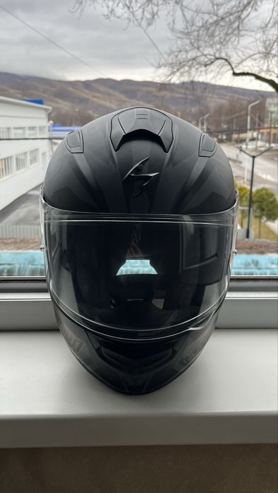 Мото шлем в отличном состоянии