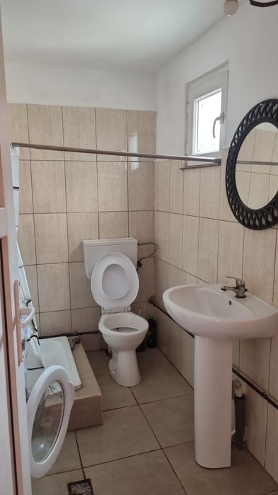 Închiriez apartament cu o camera. În calea sagului