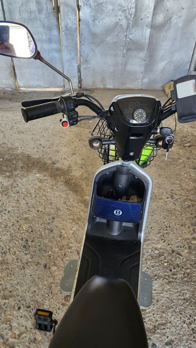 Электроскутер в отличном состоянии