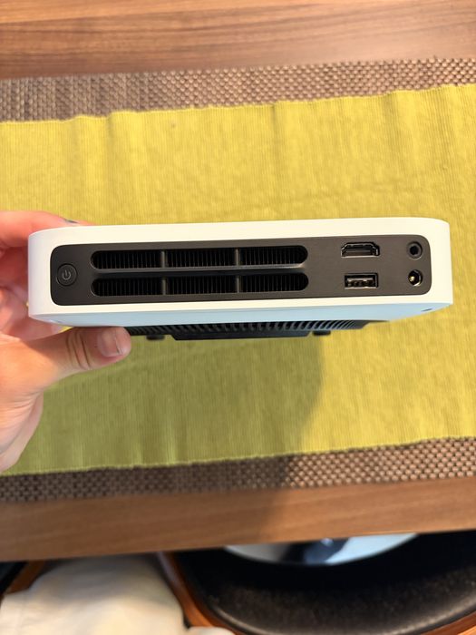 Videoproiector XGIMI Elfin Full HD, garanție până în noiembrie 2027