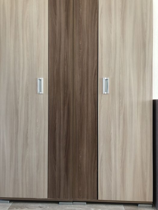 Продам спальный гарнитур