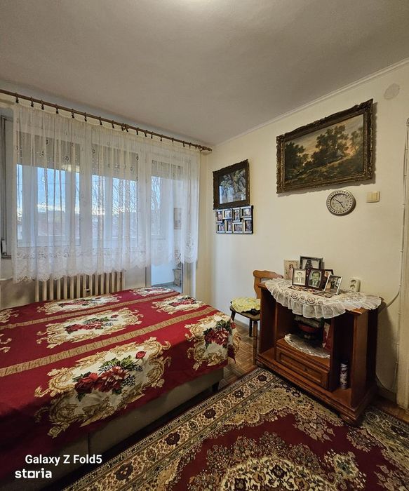 Apartament 2 camere – Str.  Splaiul Crisanei – 200 €/lună