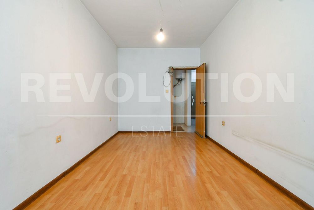 Продава се Двустаен апартамент в София, Редута - 81 кв.м за 2457 €/кв.м - Снимка #5