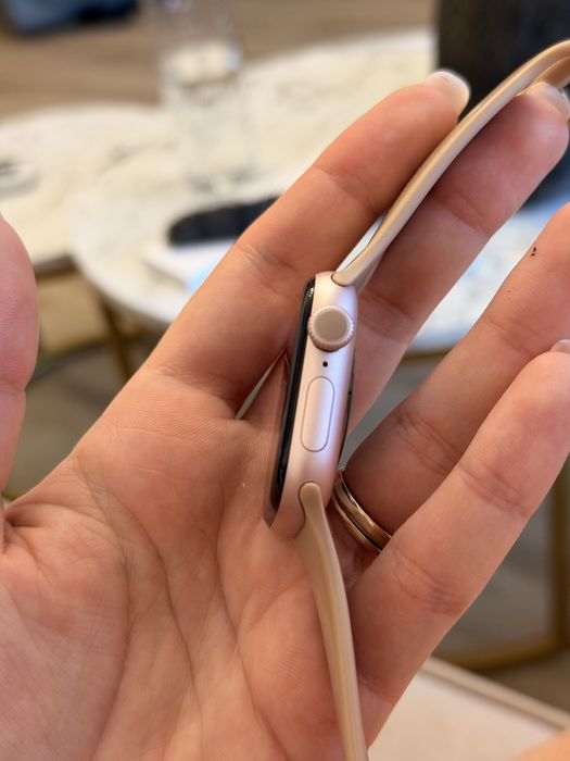 Apple watch 10 42mm  gold rose
