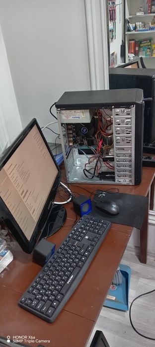 Damashni kompyuter sotiladi 1yil kafolati bilan