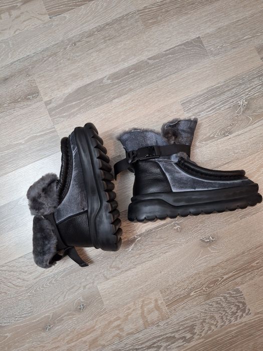 Продам шикарные,стильные угги