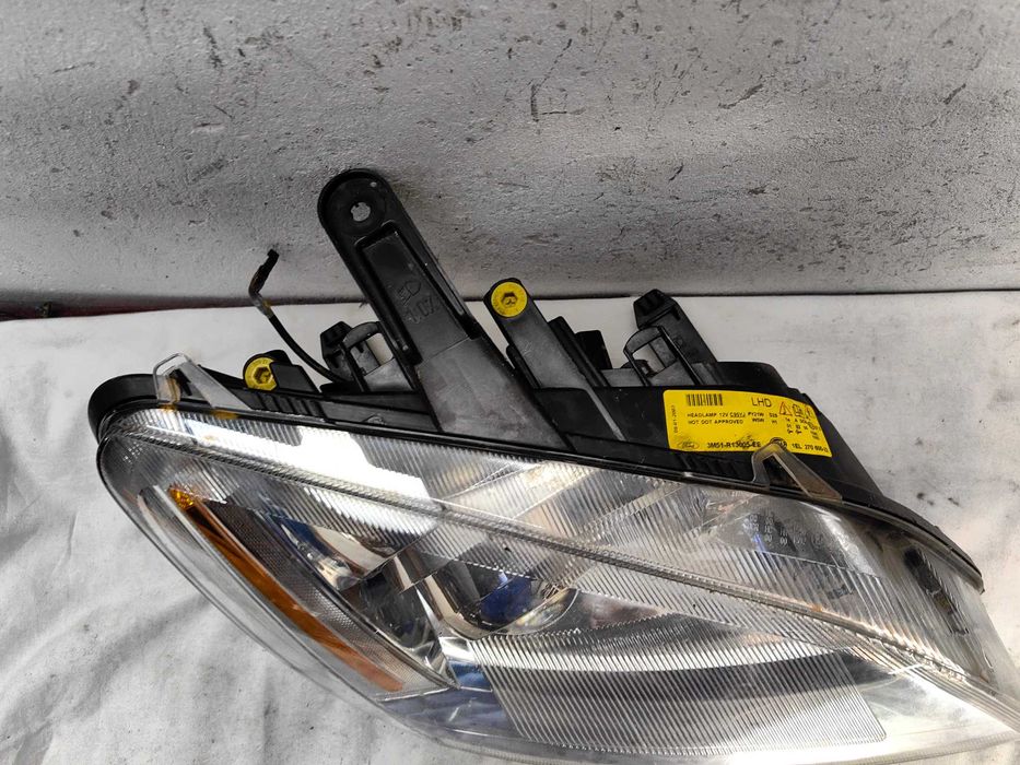 Оригинален Фар Форд  Ford C-Max Xenon