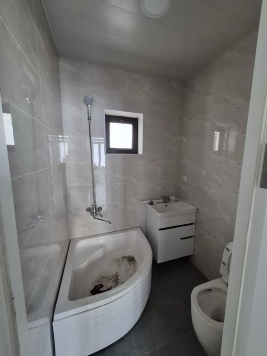 Чортак 2 сотки 4 комнат 80000&