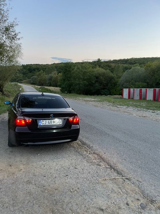 Vând Bmw E90 2.0 diesel sau schimb e92 +-diferența