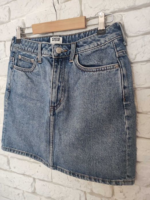 Къси дънки и дънкова  пола