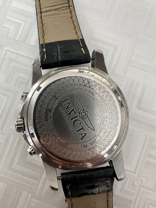 Продам часы оригинал INVICTA