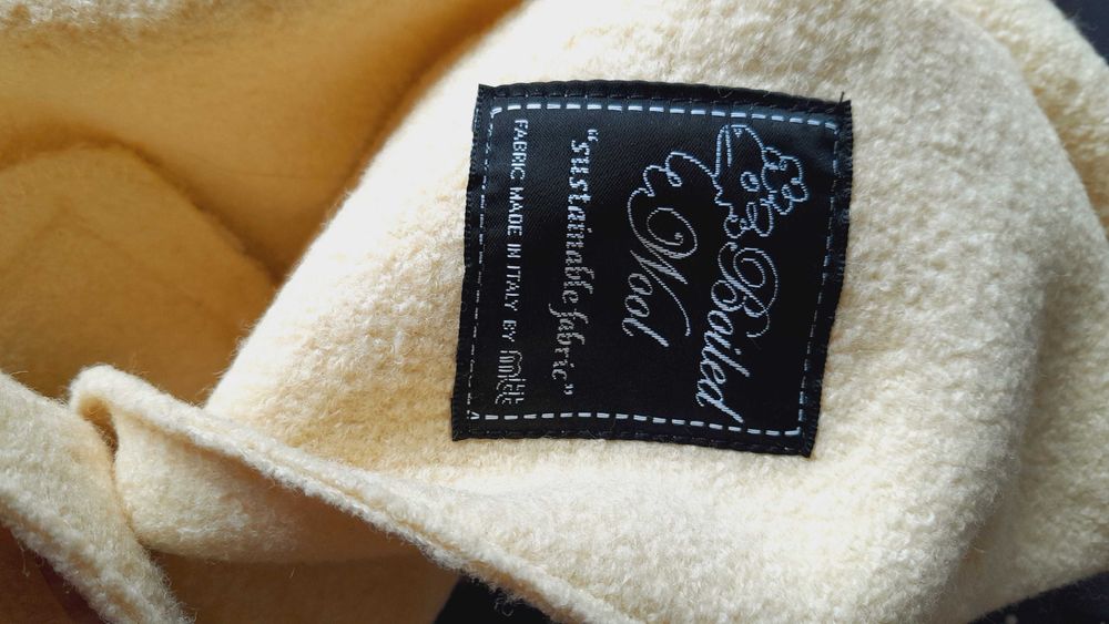 Жълто  манто естествена вълна