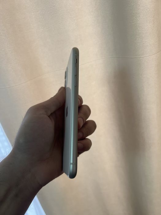 Продам IPhone 11 128gb не вскрывался