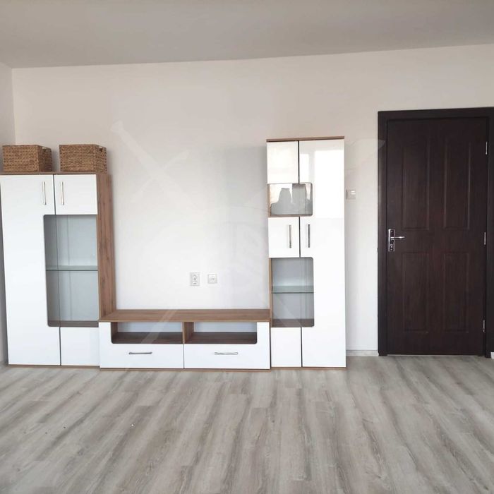 Продава се Къща в с. Царичино, Област Добрич - 270 кв.м за 626 €/кв.м - Снимка #4