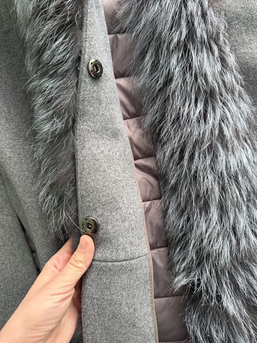 Продам пальто осень-зима теплое