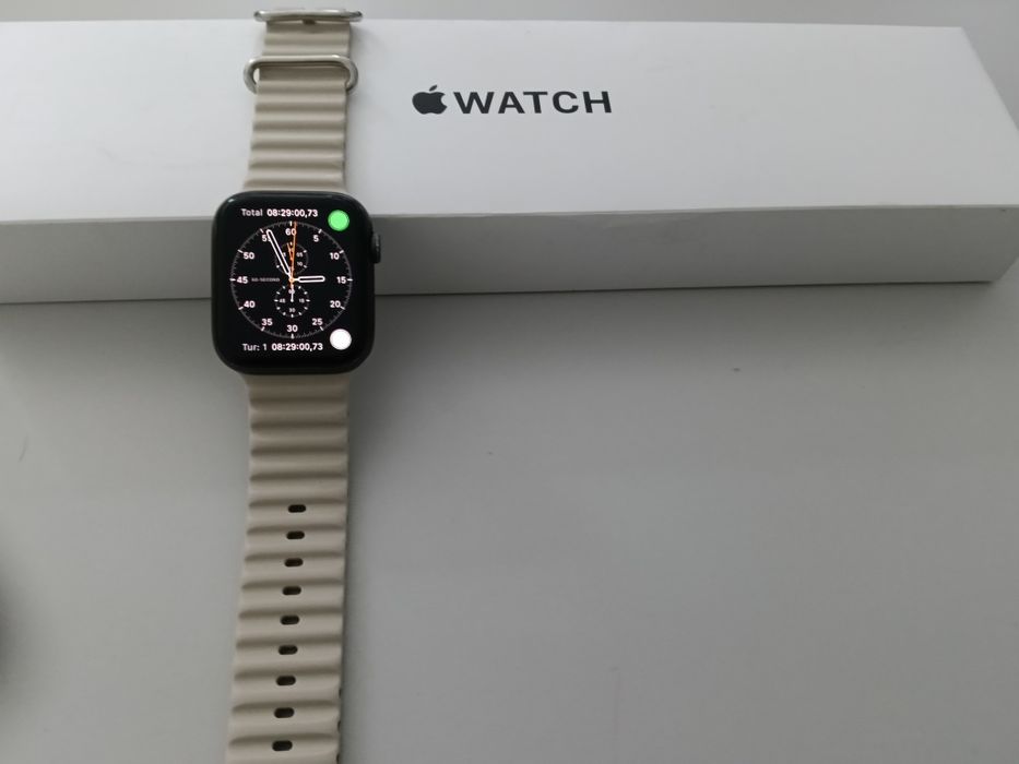 Apple Watch SE, GPS, Carcasa Aluminiu