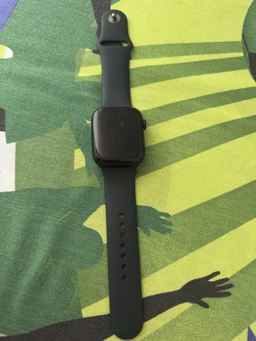 Продам apple watch series 7