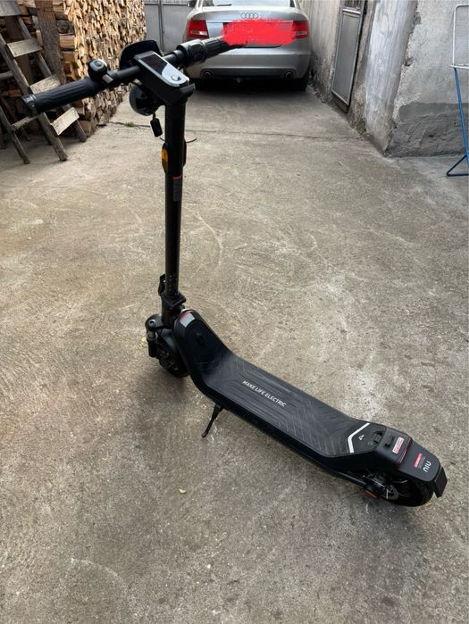 Niu Kqi 300P електричен скутер