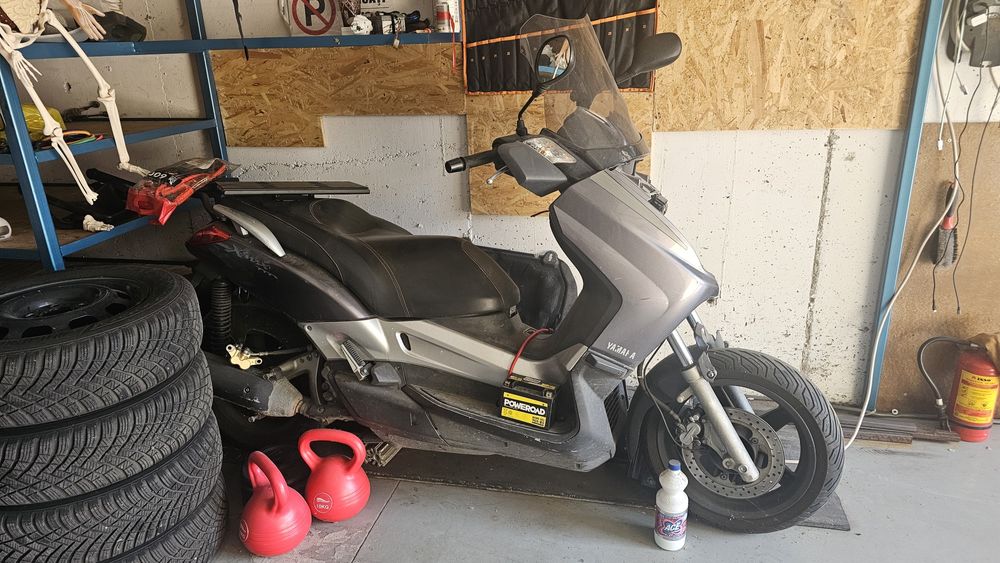 Yamaha x-max 250 cc 2008 acte in regula