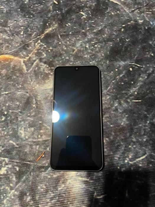 Продам Samsung a16 в отличном состоянии