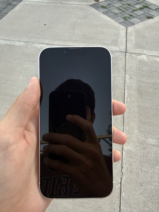 Продам, iPhone 13