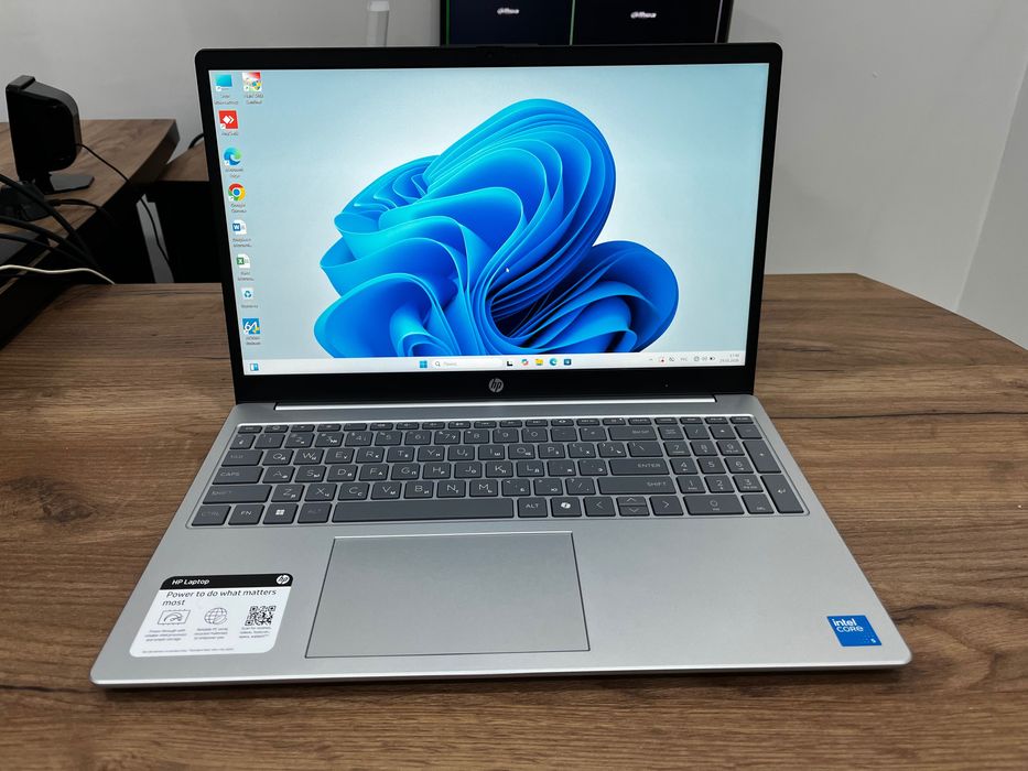 Сенсорный ноутбук Hp Core 5 120U Отличный Вариант Для Дома или Офиса