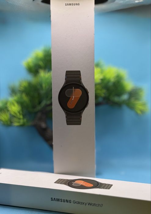 НОВ!!! Смарт часовник Samsung Galaxy Watch7, 40 мм, BT, Green