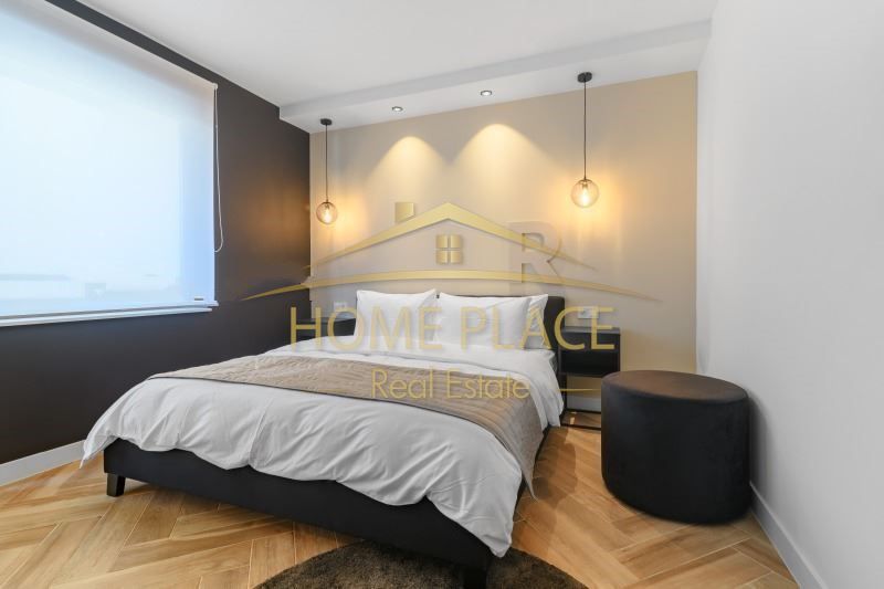 Дава се под наем Двустаен апартамент в Варна, Гръцка махала - 62 кв.м за 867 € - Снимка #3