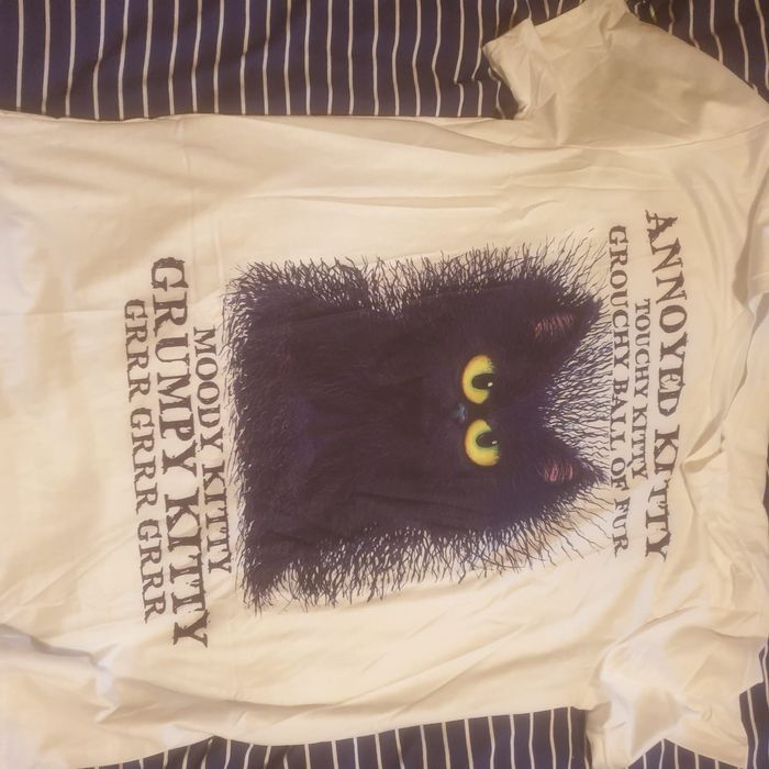 Vand lot haine cu eticheta  450 de buc 6000 lei marimi : S,L,M,XL