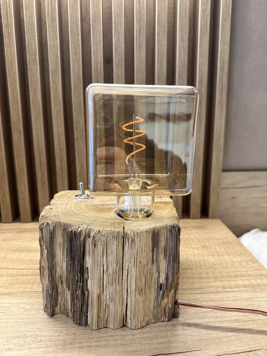 Piesa unicat - Lampa artizanala lemn masiv + bec filamen warm light