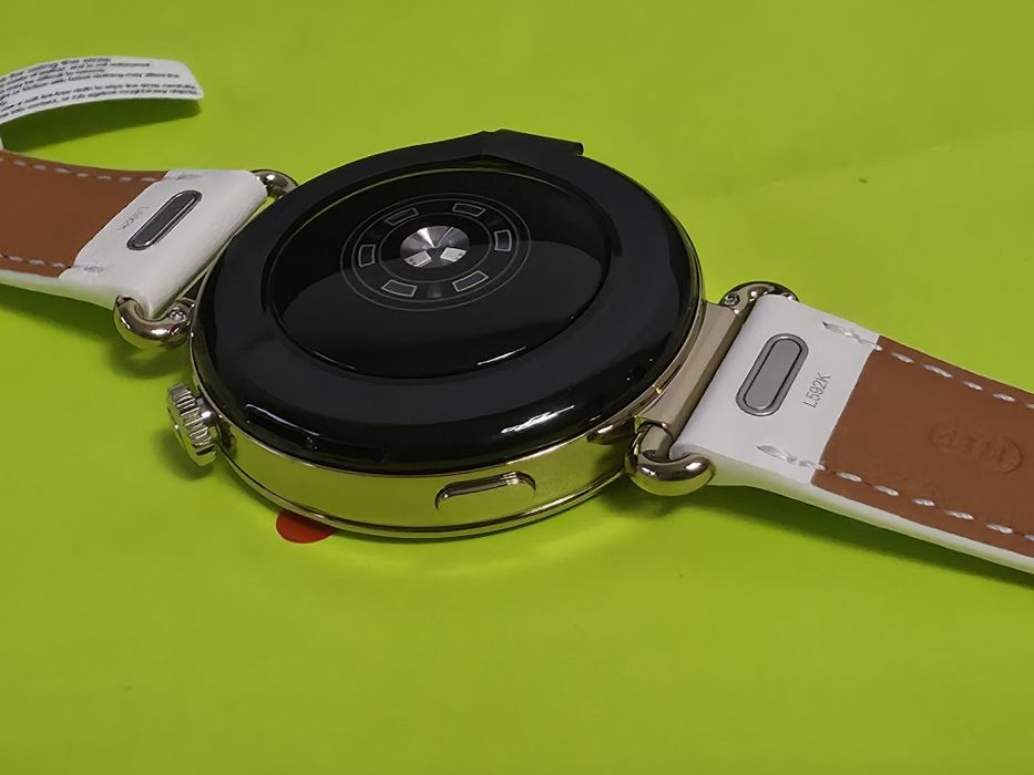 ЧИСТО НОВ 41mm Huawei watch GT6 | GT 6 Гаранция Yettel 2028 White