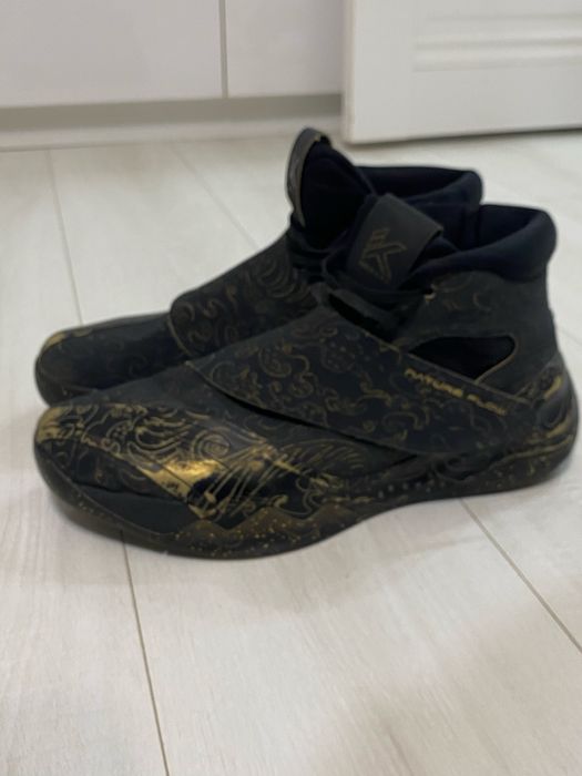 Баскетбольные кроссовки