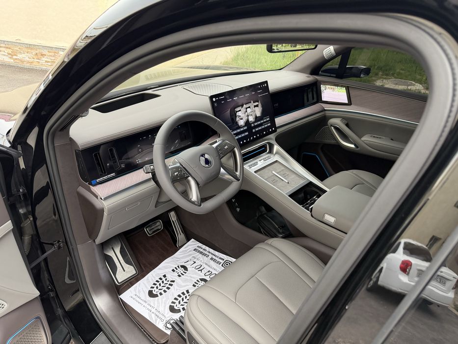Denza N9 full options hybrid