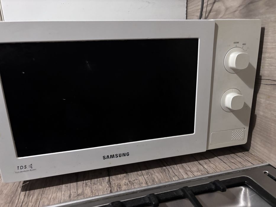 Микроволновка Samsung