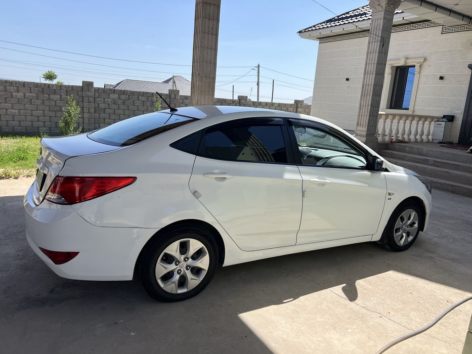 Срочно Hyundai Accent 2015 года продается