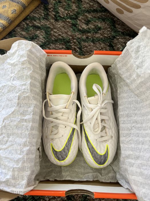 NIKE HYPERVENOM 100% оригинал