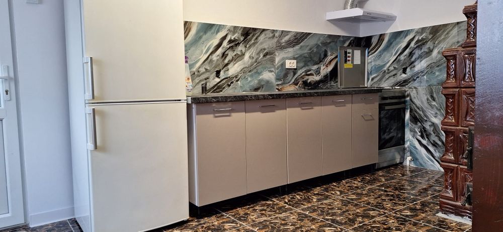 Inchirez o camera la curte