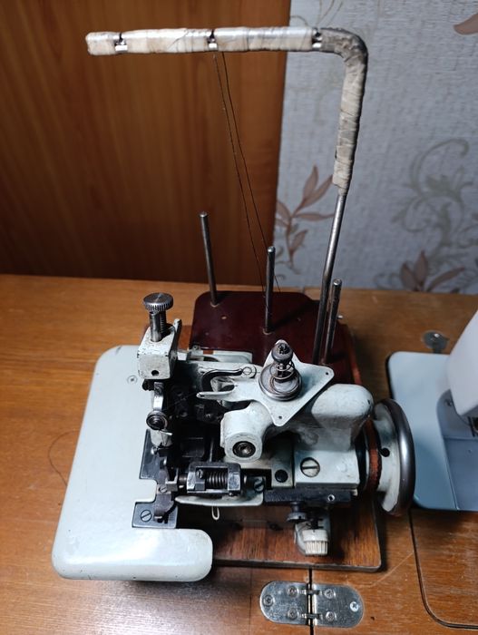 Продаю оверлог 51 класса